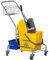 HOMCOM Carrello Pulizie Professionale con Cesto Sospeso, Ripiano, 25L Secchio Lavapavimenti con Strizzatore, Carrello Multiuso con Gancio per Hotel, Albergo e Ristorante, 72x49.5x95 cm, Giallo