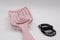 Brosse magique à Cheveux Démêlante Rose – Poils Souples, Design Ergonomique, Convient à Tous Types de Cheveux