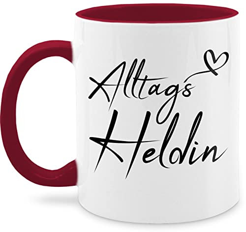Tasse Tassen 325ml - Statement Sprüche - Alltagsheldin - 325 ml - Bordeauxrot - spruchtasse sarkasmus heldin kaffeetasse spruchtassen spruch teetasse kaffeetassen mit sprüchen spruechen
