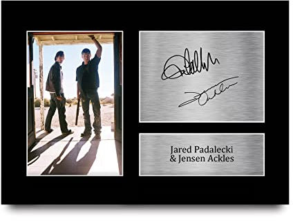 HWC Trading A4 Jared Padalecki & Jensen Ackles Supernatural Geschenke Gedrucktes Signiertes Autogramm Foto für Fans von Fernsehshows