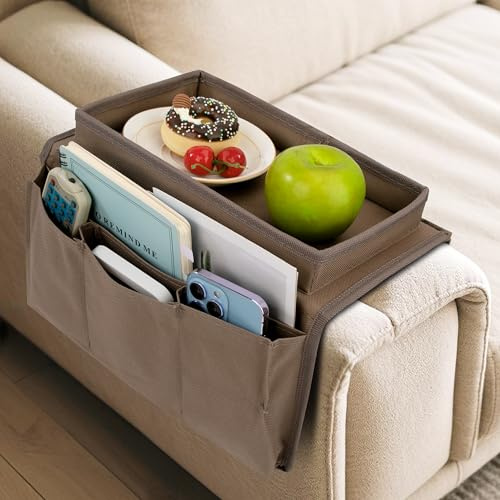 Jesustree Organisateur de Canapé, Support Télécommande TV de Canapé, Plateau pour Caddy Chaise Protetor Housse avec 5 Poche, Sac de Rangement Antidérapant pour Téléphone, Livre, Magazines, Marron