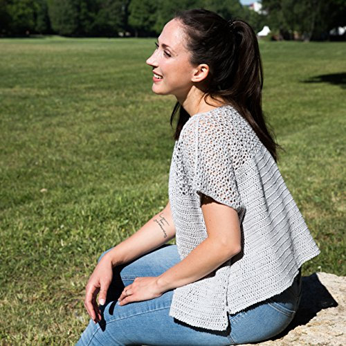 Häkelset Top oversize - DIY Top Urban Summer - Häkel-Set mit 9 Knäuel Cotton pure koralle (Fb 17) Wolle häkeln – Sommerwolle + Häkelanleitung + GRATIS MyOma Label – auf Wunsch mit Häkelnadel von MyOma