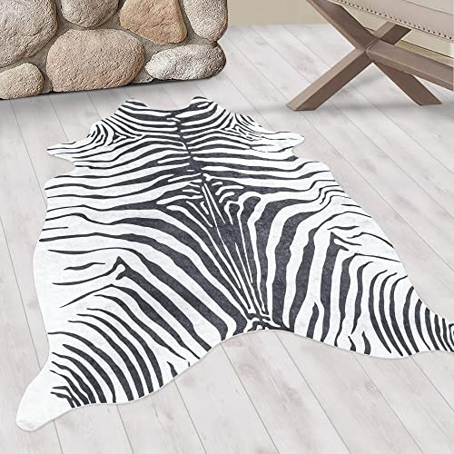 KADIMA DESIGN Kurzflorteppich Tigerfell Imitat Pflegeleicht Modern Waschbar Strapazierfähig Langlebig Schwarz 150x200 cm Wohnzimmer Esszimmer Fußbodenheizung geeignet | GASTEIN