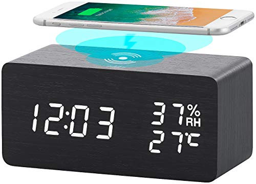 infactory Wecker mit Ladefunktion: 2in1-LED-Wecker & Qi-kompatible Ladestation mit Temperaturanzeige (Wecker mit induktiver Ladestation, Wecker mit Ladestation Samsung, Induktives Laden)