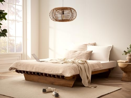 Woodkings Bett Cannes | niedriges Bodenbett 140x200 | rustikal Massivholz Pinie | ideal für Dachzimmer | Doppelbett im japanischer Stil | einfache Montage