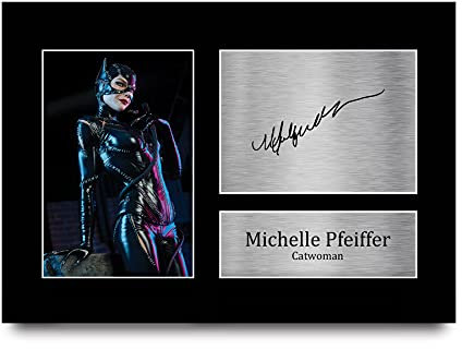 HWC Trading A4 Michelle Pfeiffer Batman Catwoman Presents Printed Signed Autogramm Picture for Movie Memorabilia Fans – A4