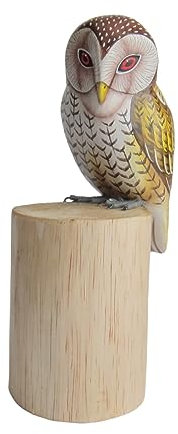 Brave Wings Handgeschnitztes Holz – Die Scheuneneule Vogel (Tyto Alba) auf Holzscheit – Skulptur, Statue, einzigartige Tischdekoration, Heimdekoration, Geschenk für Weihnachten – 3524