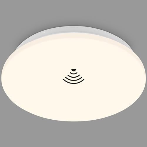 BRILONER - LED Deckenleuchte mit Bewegungsmelder, warmweiße Lichtfarbe, 120° Abstrahlwinkel, LED Deckenlampe, Lampe, Deckenbeleuchtung, Flurlampe, 12 Watt, 1300 Lumen, 270x60 mm (DxH), Weiß