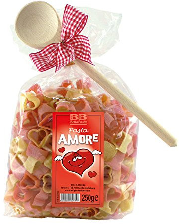 Bull & Bear bunte Herz Nudeln, 250g, Motivnudeln aus Hartweizengrieß, handgefertigt in deutscher Manufaktur, Pasta Geschenk, inkl. Holzlöffel