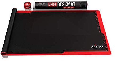 NITRO CONCEPTS Tapis De Souris XXL 1600x800mm Bords sans Franges Tapis de Souris Gamer Large en Microfibre Tapis Souris Ergonomique Antidérapant (Noir/Rogue)