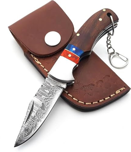H-RAF Couteau de Poche Pliant en Acier Damas, Lame de 7,5 cm, Manche en Bois Rouge et Noir, Étui en Cuir Marron avec Porte-clés (Marron)