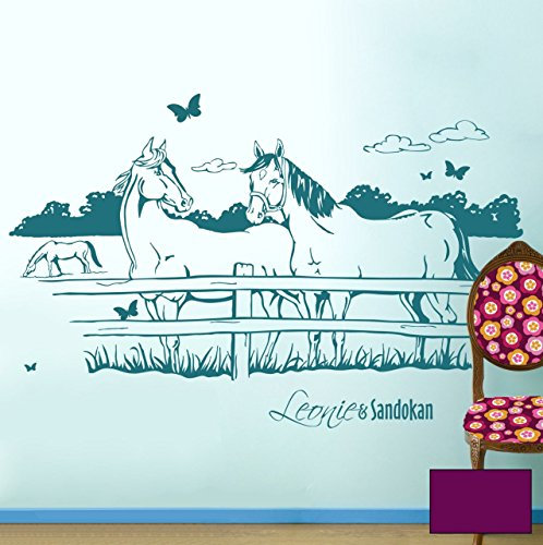 ilka parey Wandtattoo-Welt: Pferde Wandtattoo Wandaufkleber mit Schmetterlingen und Wunschnamen (Kind & Pferd oder wie gewünscht) - Lila, Seidenmatt, 100cm x 60cm