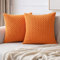 MIULEE Kordsamt Kissenbezug Kissenbezüge Dekorative Kissenhülle Moderne Sofakissen Dekokissen Couchkissen Zierkissen Weicher für Sofa Wohnzimmer Schlafzimmer 2er Set 50x50 cm Orange