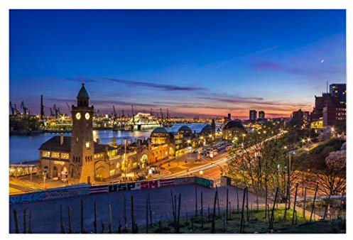 artboxONE Poster 30x20 cm Städte Blaue Stunde im Hafen Hamburg - Bild Hamburg Boot City