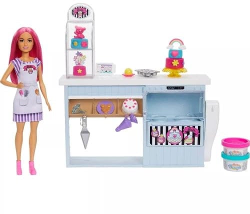 Barbie HGB73 - Tortenbäckerei Spielset mit Puppe (30 cm), Bäckerei, Kuchenherstellungsfunktion, +20 Zubehörteile: 2 Teigbehälter, Spritzbeutel, Dekors, Toppings & mehr, für Kinder ab 3 Jahren