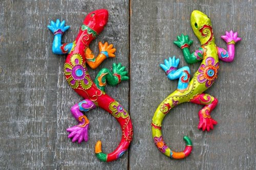 EXOTIC Eidechse Kunstharz 23 cm lang mit vielen Applikationen Dekoration für Tisch oder Wand, Farbe:grün