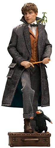 Les Animaux fantastiques 2 - Figurine Real Master Series 1/8 Newt Scamander 23 cm