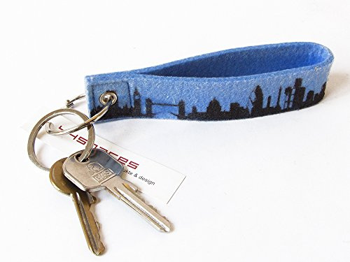44spaces Schlüsselanhänger London Filz blau mit Skyline Design - handgefertigt viele Farben - Geschenk für Frauen Männer Geburtstag Umzug