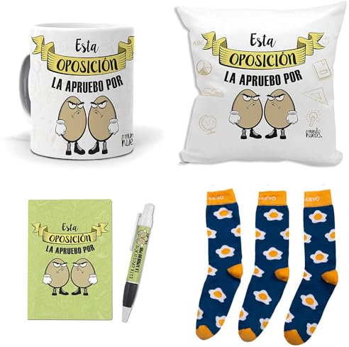 mundohuevo Mega Regalo Personalizado para opositores. Esta oposición la apruebo por Huevos. Taza, cojin, libreta, boli y Trio de Calcetines