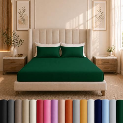 Moonlight Bedding Double Fitted Sheet - 25cm Deep Pockets Ultra Soft Brushed Microfiber Emerald Double Fitted Bed Sheets Breathable, Fade Resistant Easy Care Double Bed Sheet (137 x 190 Cm)