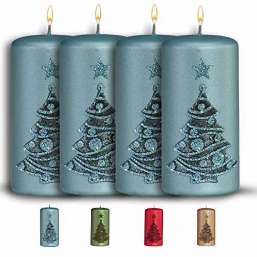 WikaKerzen bezaubernde Weihnachtskerze für Adventskranz - 4 Set 12x6cm - Weihnachtsbaum - Glitzer Stumpenkerze aus hochwertigem Paraffinwachs mit Baumwolldocht - Adventskerze (Stahlblau)
