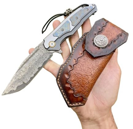 Obespina Couteau Pliant de Poche Damas Framelock Style Japonais Acier Damas 67 Couches VG10 de Poche Damascus lame Tranchante Manche en Titane avec Etui, Pour Collection Cadeau Homme