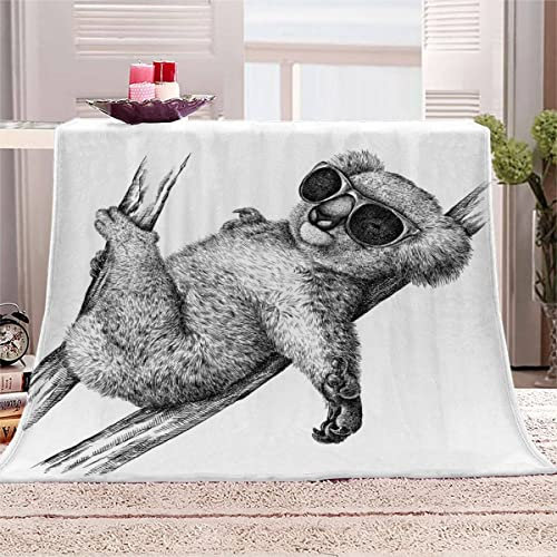 Kuscheldecke Erwachsene 180x220 cm Cooler Koala Weiche Flauschige Flanelldecke mit Muster 3D Effekt Decke Microfaser Wohndecke Schwarz-Weiß-Karikatur Tagesdecke Sofadecke Couchdecke TV-Decken