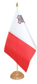 Flaggenfritze Tischflagge Malta 15 x 22 cm, maltesische Flagge, reißfestes Polyester, farbintensiver Siebdruck, Fahne mit Holzsockel