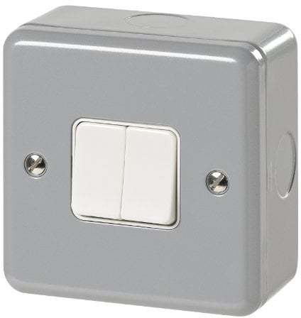 MK Metalclad Plus K3592 ALM 10 amp 2-Gang Single-Pole 2-Way Switch