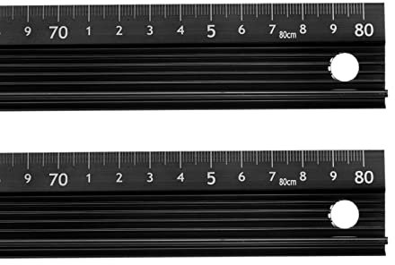 sourcing map 2Stk Metall Lineal 80cm Metrisch Lineal Messung Aluminium Legierung Rutschfest Schützende Lineal Gerade Schneiden Lineal Messen Werkzeug mit Hängeloch für Schneiden Messen Schwarz