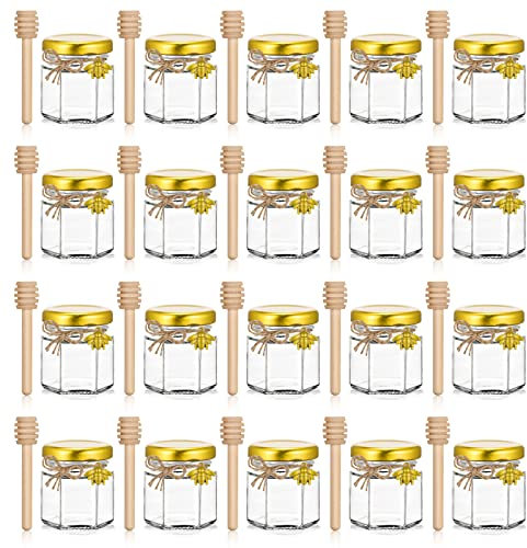 YUNYODA Mini Pots À Miel, 20 Pack Mini Pots en Verre Hexagonaux de 1,5Oz Avec Louches En Bois,Couvercles Dorés, Pendentifs DAbeilles,Pour Une Fête Prénatale,des Faveurs de Mariage,des Cadeaux De Fête
