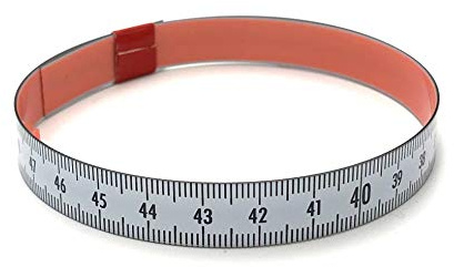 DEWEPRO Skalenbandmaß - Stahl weiß lackiert mit Selbstklebefolie - Bezifferung von rechts nach links - Breite: 10mm, mit Duplexteilung von 3m bis 6m - Gehrungsband Anschlagband Rollbandmaß Lineal
