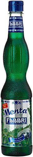 FABBRI 1905 - Sirope de menta. Sabor a menta natural para bebidas refrescantes, para adornar helados o para perfeccionar recetas de cocina y repostería, 560ml