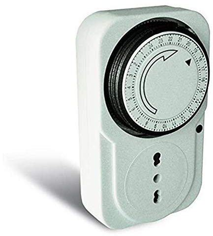 Interruttore orario Perry 1IO 0053 giornaliero presa e spina italiana 16A Potenza commutabile massima 3500VA Intervallo di intervento minimo 15 minuti Comando ON/TIMER Alimentazione 230V c.a. 50-60 Hz