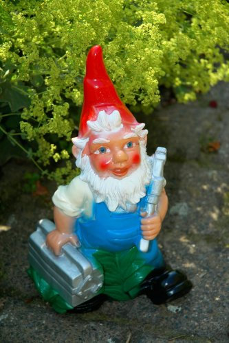 Frankenland Design Gartenzwerg als Klempner, ca. 28 cm hoch, PVC