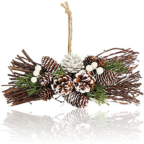 com-four® Weihnachtsgesteck - Zapfen, Zweige und glitzernde Beeren als dekorativer Wandschmuck - handgemachtes Blumenarrangement als Winter-Hängedekoration für Fenster und Tür (1 Stück - Gesteck)