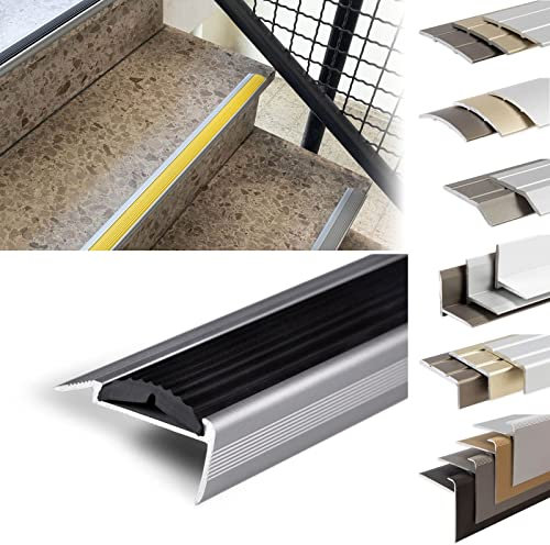 KARAT Stufenkantenprofile Aluwinkel Bodenleisten Rutschfest mit Montagematerial - Treppenkantenprofile Winkelprofile (Powergrip Einzelgummi, Schwarz, 1340x42x20 mm, Selbstklebend)
