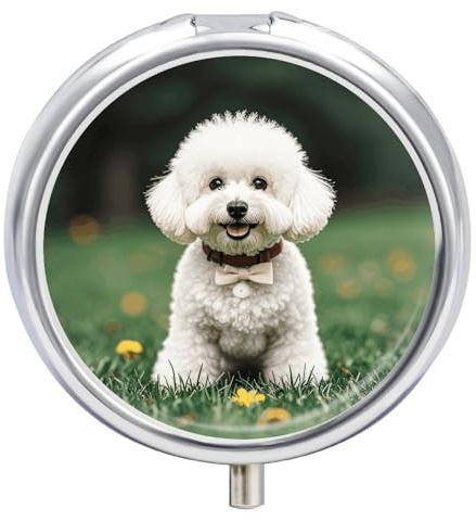 Bichon Frisé Pillendose mit Hund auf dem Gras, 3 Fächer, rund, tragbar, dekorativer Medizin-Organizer für Tasche oder Geldbörse, Vitaminorganisation
