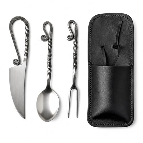TATLA CRAFT Mittelalter Besteckset handgeschmiedet, 4-teiliges Outdoor Essbesteck mit Messer 1095, Löffel, zweizinkiger Gabel und Lederscheide, für LARP Reenactment Camping