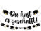 Xietaea 2 Stück Abschluss Deko Girlande - Schwarz Graduation Dekoration Du hast es geschafft Banner, Papier Gratulation Dekorationen für Abitur Bachelor Abschlussfeier (Einfädeln notwendig)