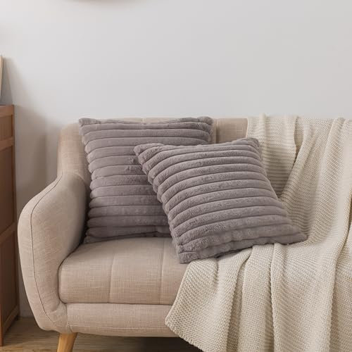 RongRongIN Plüsch Kissenbezüge 60x60 cm 2er Set – Grau Flauschig Zierkissenbezug, Weich Warm Künstlich Pelz Luxus Kissenhülle für Schlafzimmer Wohnzimmer Sofa Couch Bett Auto Dekorativ Kissenbezug