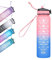 Trinkflasche 1L, BPA-Frei Tritan Wasserflasche mit Strohhalm, Sport water bottle mit Zeitmarkierung für Fitness, Schule, Yoga, Outdoor (Blau Pink)