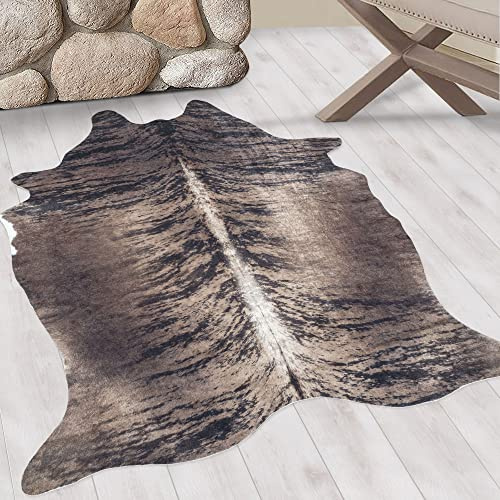 KADIMA DESIGN Kurzflorteppich Fell-Optik Rindsleder Pflegeleicht Modern Waschbar Strapazierfähig Langlebig Braun 150x200 cm Wohnzimmer Esszimmer Fußbodenheizung geeignet | GASTEIN