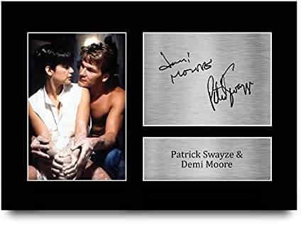HWC Trading A4 Patrick Swayze & Demi Moore Ghost Geschenke Gedruckt, Signiert Autogramm Bild Für Film-Erinnerungsstücke-Fans - A4 Eingerahmt