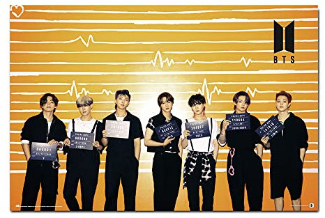 BTS Poster - Police Department Poster - Deko Wohnzimmer oder Deko Schlafzimmer - Deko Wohnzimmer - Größe : 61 x 91 - Offizielle Lizenz - BTS Fanartikel - Be Army!