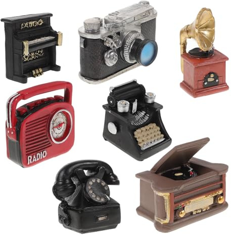 Levemolo Ensemble de 7 Miniatures Rétro en Résine Appareil Photo Miniature Décoration Maison de Poupée Décor Vintage pour Café Salon et Vitrines