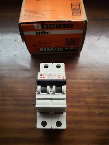 Bticino Magnetotermico 32A 2P art. E82/32