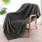 Exclusivo Mezcla Coperta Plaid Pile di Flanella per Divano, 130x170 CM Coperta Letto Singolo con Elegante Jacquard, Morbida e Calda, Grigio scuro