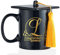 Abschluss Geschenk 2025 - Doktorhut Bachelor Hut Tasse mit Buchstabe Initiale, Personalisierte Geschenke, Alphabet Becher Kaffeetasse für Bachelor Master Abitur, Bestandene Prüfung, PhD - L
