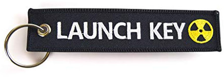 RENEGADE Motorrad Schlüsselanhänger aus Stoff mit Schlüsselring Bestickt & Kratzfest (130 x 30 mm, schwarz). Ideal für Ihr Motorrad (Launch Key)